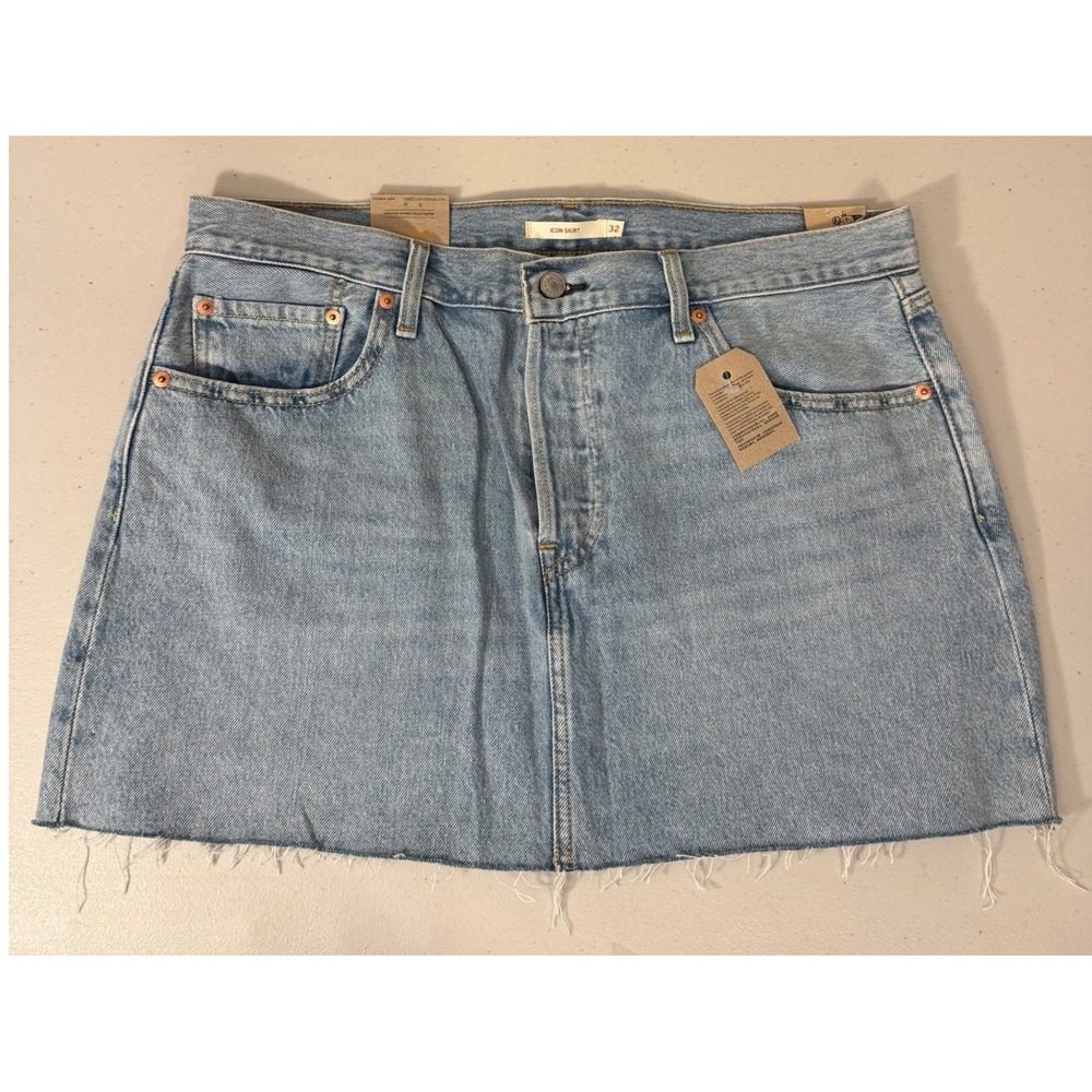 Levis Icon Skirt Women 32 Light Blue Denim Mini Raw Hem Button Fly Summer NEW
